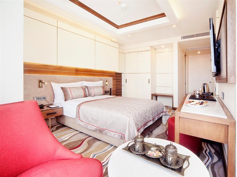 Grand Hotel De Pera Istanbul Exterior photo